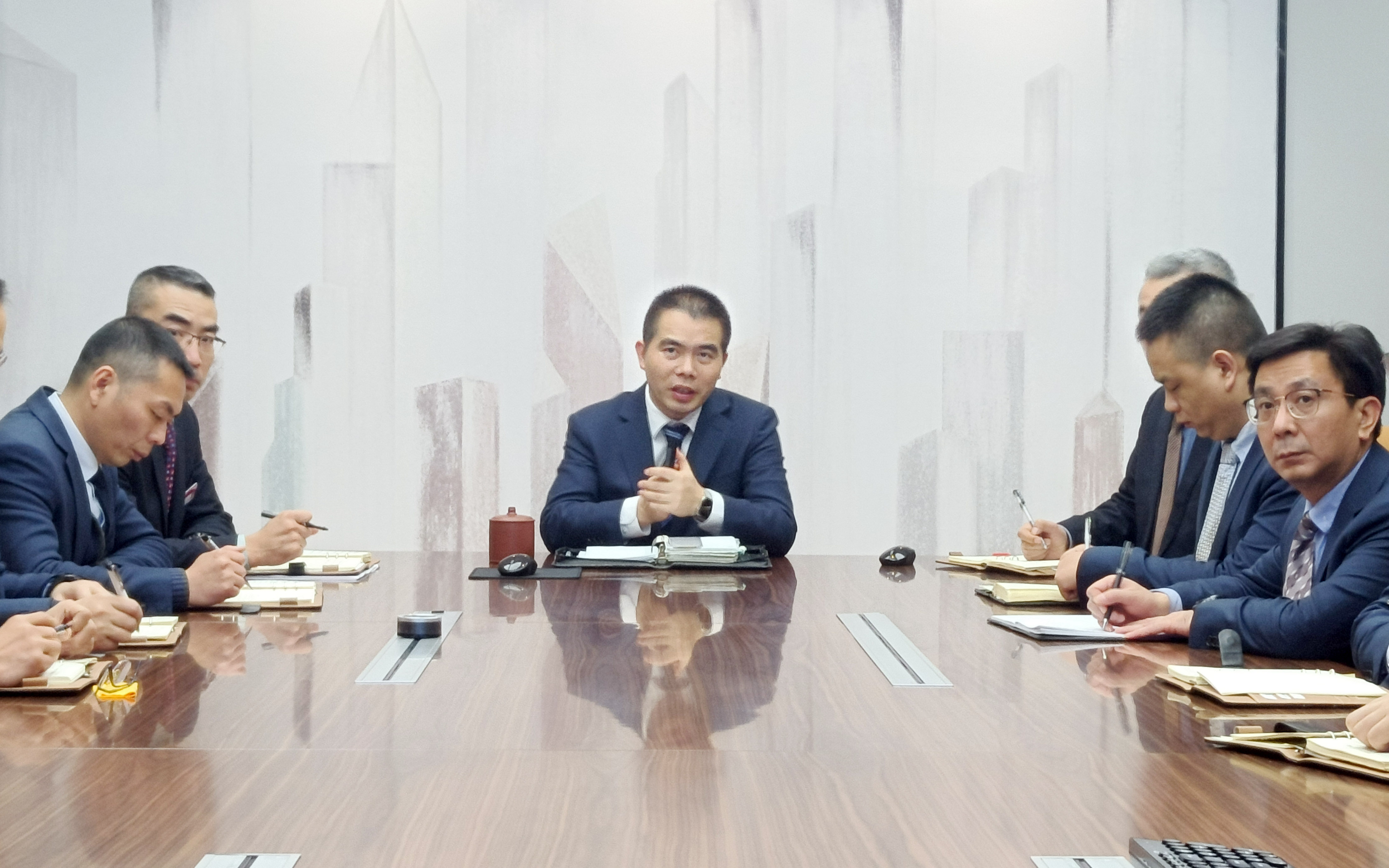 只有專業(yè)化才能抓好策劃、培訓(xùn)、監(jiān)督和改善